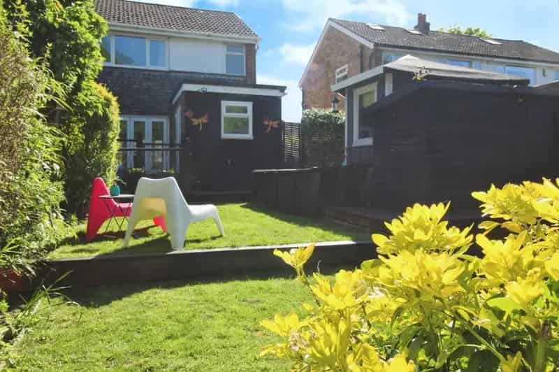 3 Bedroom Semi Detached House for Sale Ossett West Yorkshire