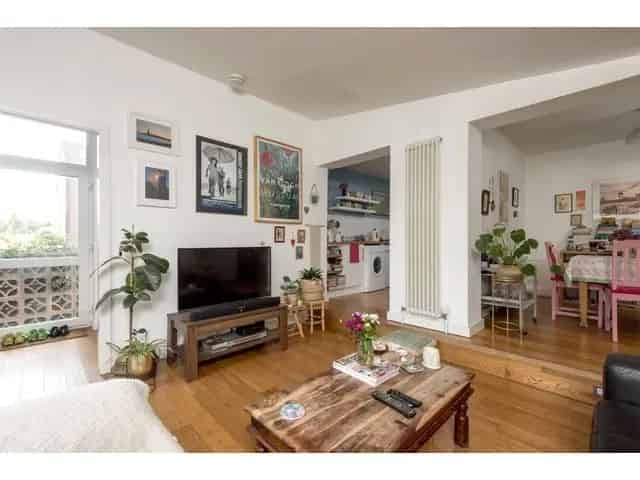 4 Bedroom Semi-Detached House for Sale in Trinity