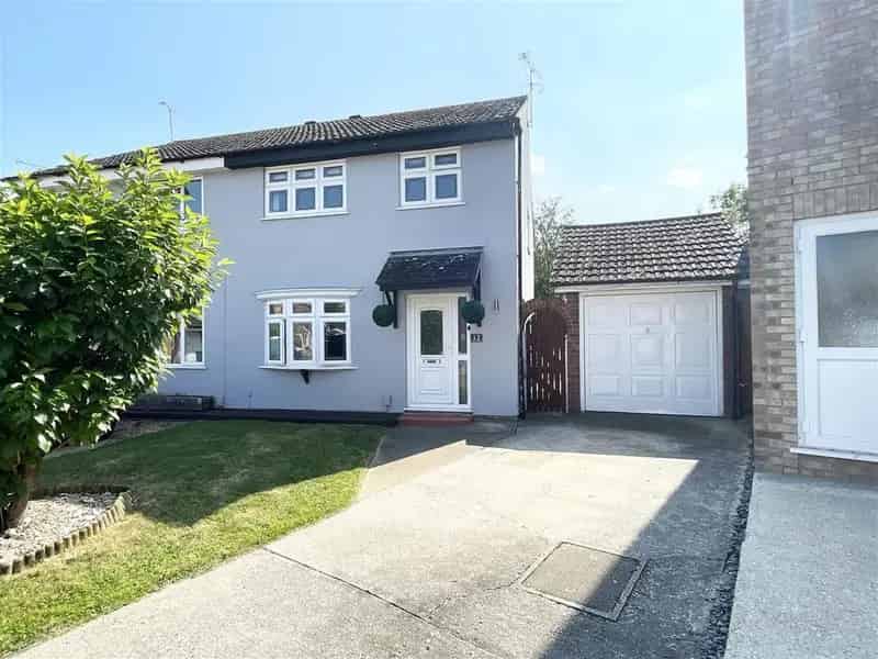 3 Bedroom Semi Detached House For Sale