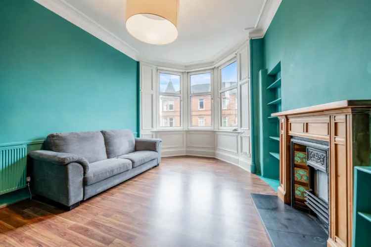 Shawlands 2-Bedroom Tenement Flat Near Pollokshaws East Station