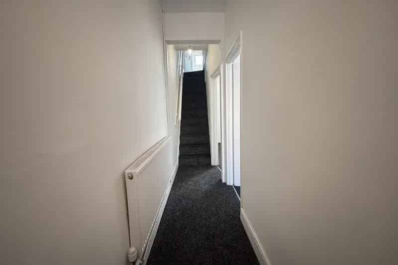 3 Bedroom House Liverpool L8 - Modern Renovation - Zero Deposit