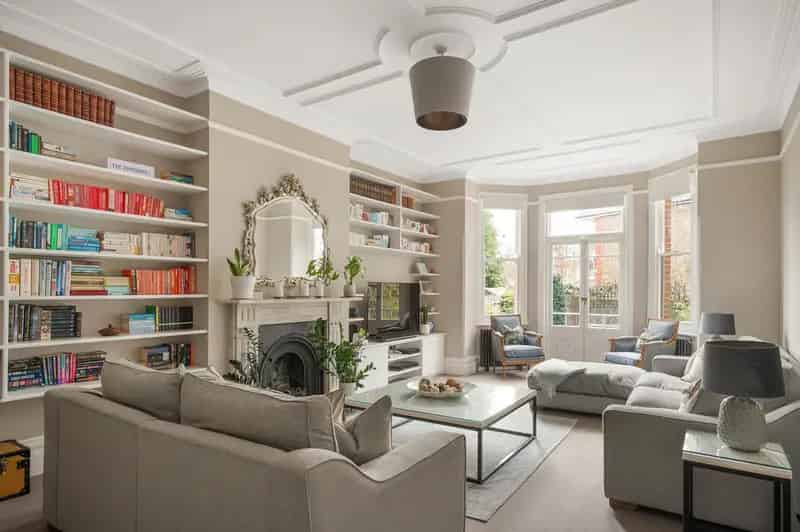 4 Bedroom Semi-Detached House for Sale near Ealing Common