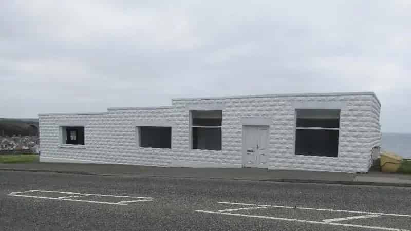 Prime Hillside Retail Showroom Office Space with Sea Views