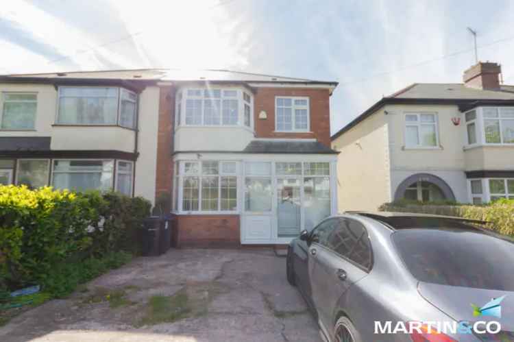 3 Bedroom Semi-Detached House with Garden and Parking