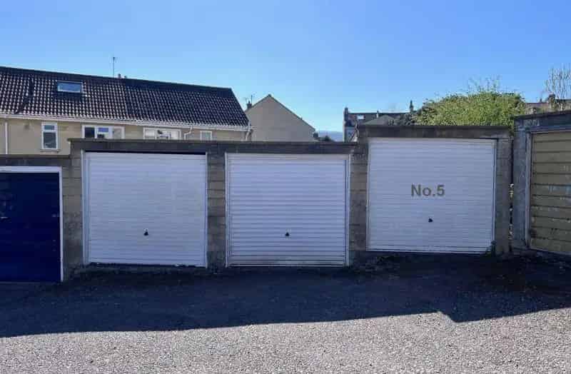 Terraced House for Sale