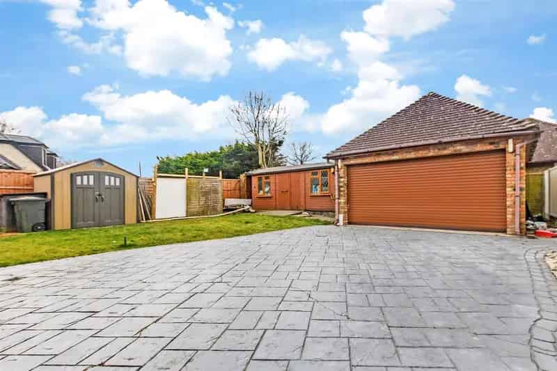 3 Bedroom Detached House For Sale Ideal Family Home