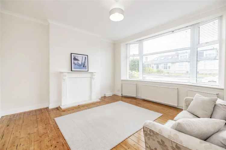 3 Bed Semi-Detached House with Garden and Parking