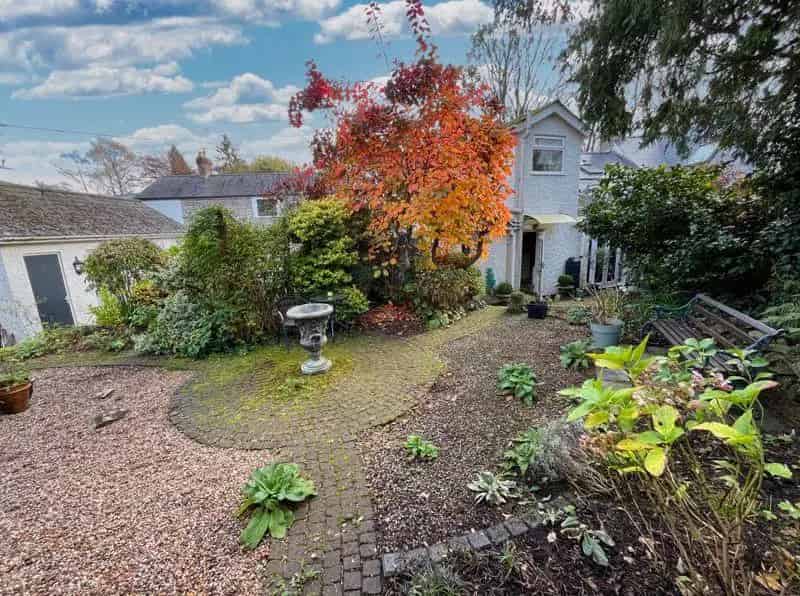 2 Bed Semi-Detached Cottage for Sale