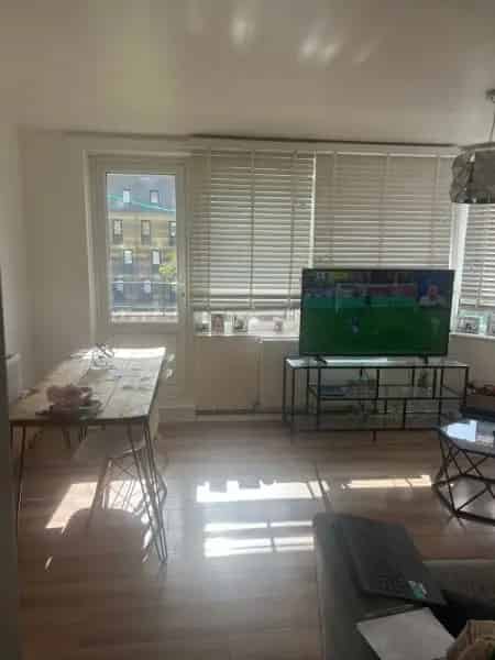 Spacious 2-Bedroom Flat Shoreditch Near Old Street Station