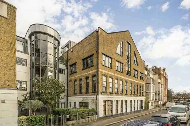 Luxury Duplex Penthouse Apartment for Rent in London