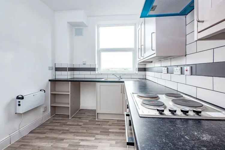 2 Bedroom Flat for Sale Whitby Town Centre