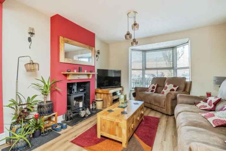 Victorian End Terrace Home in Minehead