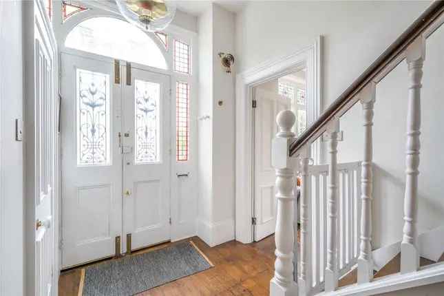 Flat for sale in Rudall Crescent, London NW3