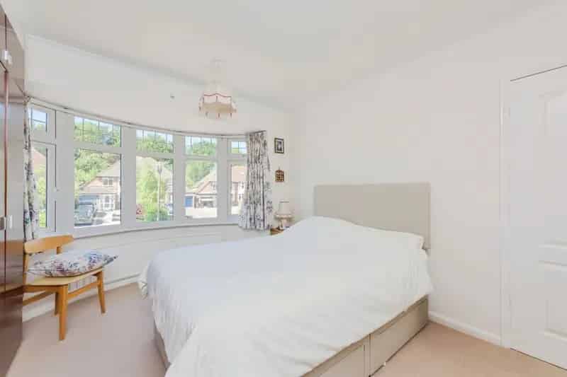 3 Bed Semi-Detached House Sutton Town Centre