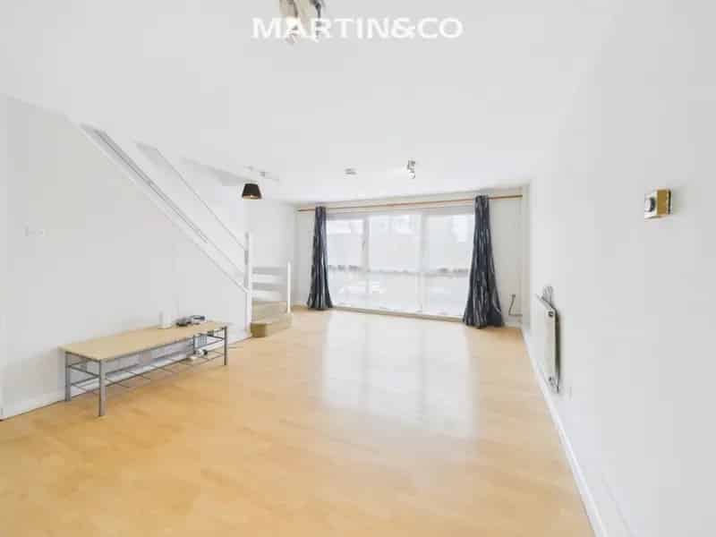 5 Bedroom House To Rent