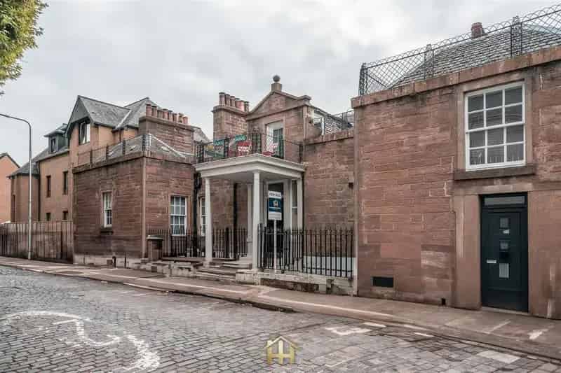 2 Bedroom Flat for Sale in Dundee