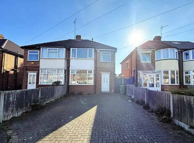 3 Bedroom Semi-Detached House for Sale Solihull