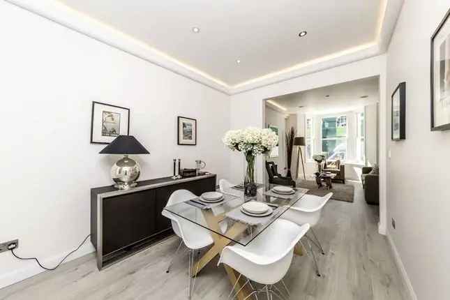 Flat for sale in Tetcott Road, London SW10