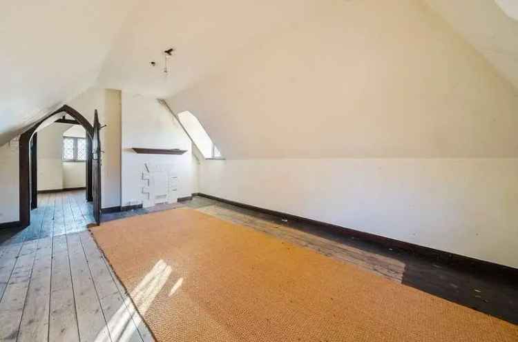 8 Bed House for Sale - Grade II Listed Arts & Crafts Home