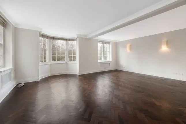 Flat for sale in Kensington Park Road, London W11