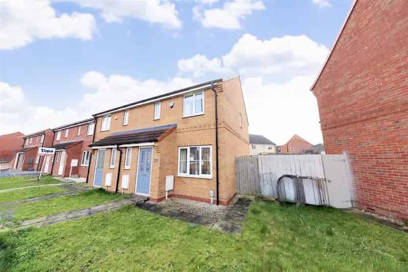 3 Bedroom Semi-Detached House For Sale