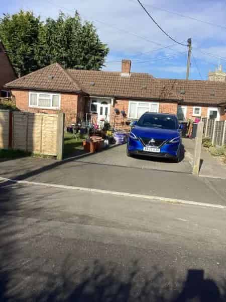 2 Bed House New Roof Wet Room Galley Kitchen