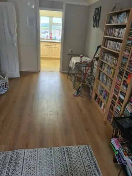 Big Rooms Close to Bus Stop Shower over Bath
