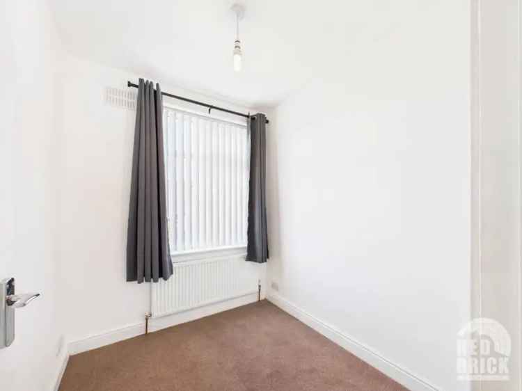 3 Bedroom Terraced House to Rent Daimler Green