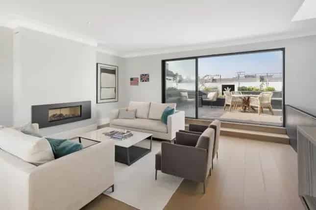 Luxury 4-Bedroom Flat Kensington De Vere Gardens