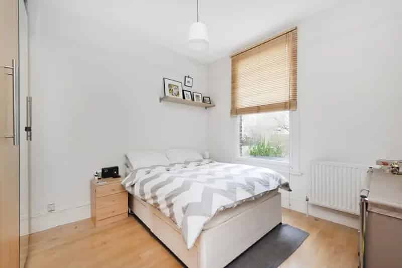 1 Bedroom Flat House to Rent Near Brockwell Park