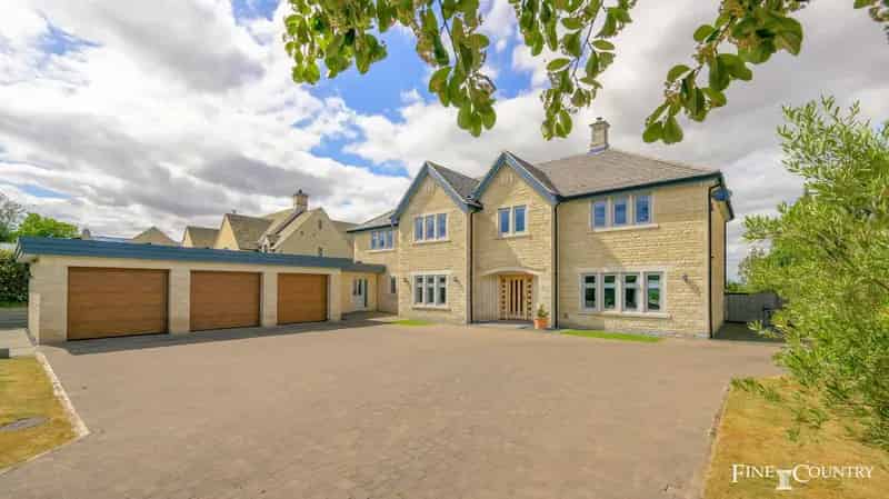 5 Bedroom Detached House for Sale Ufford