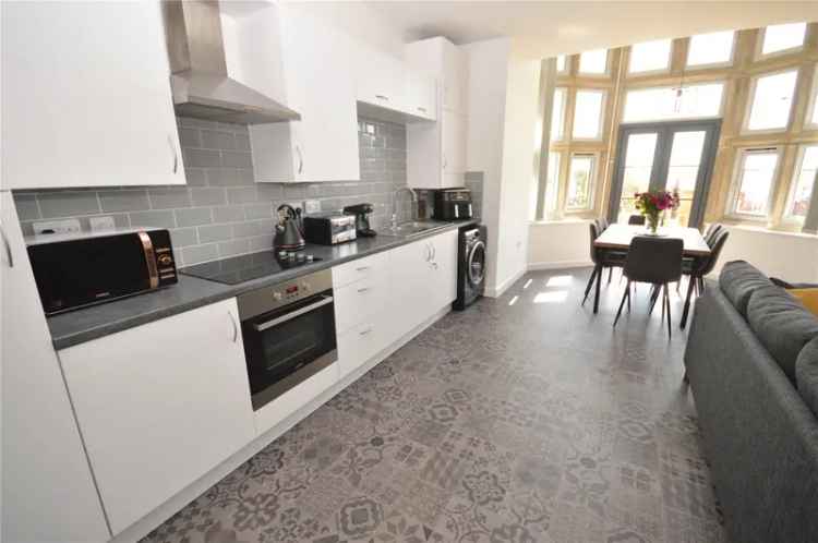 Stunning 2-Bedroom Grade II Listed House with Parking and Garden