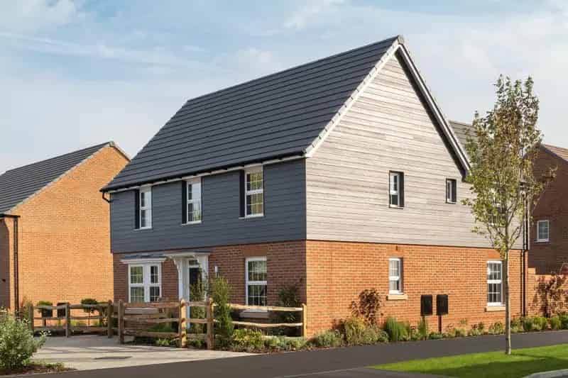 4 Bed House For Sale