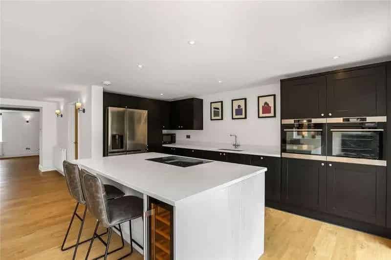 4 Bed House for Sale - Stunning Period Cottage