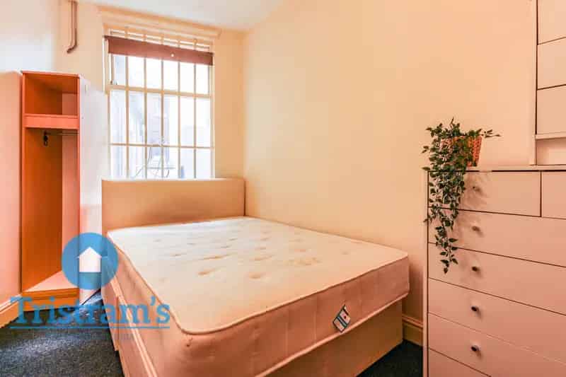 4 Bedroom Terrace House to Rent Near Nottingham Universities