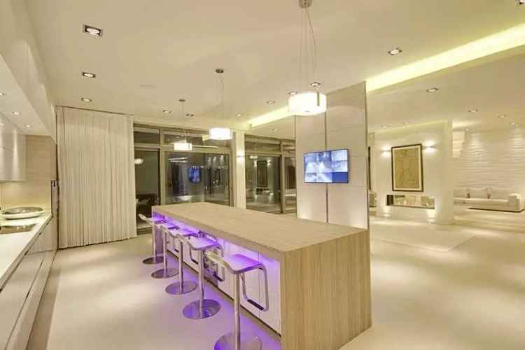 5 Bed Contemporary Home with Pool and Gym for Sale