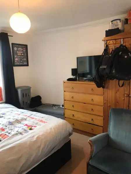 Flat For Rent in Folkestone and Hythe District, England