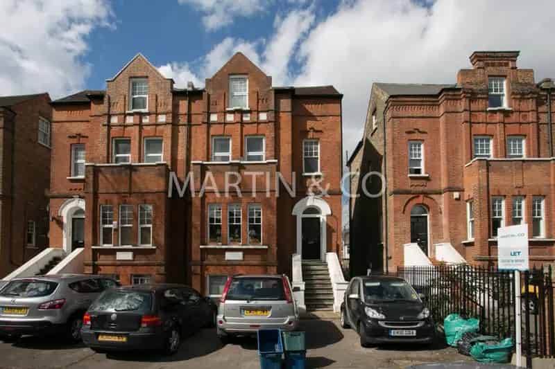 2 bedroom Flat
 To Rent