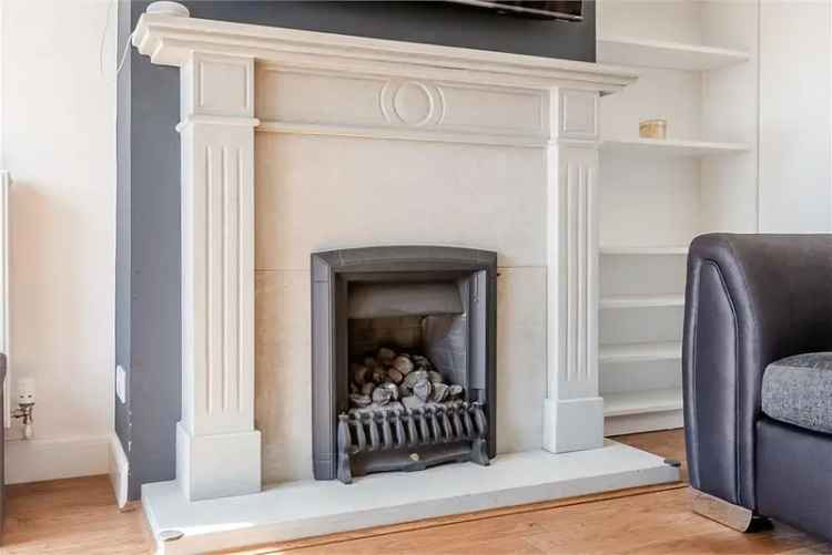 2 Bed House Gilmerton Modern Kitchen & Bathroom