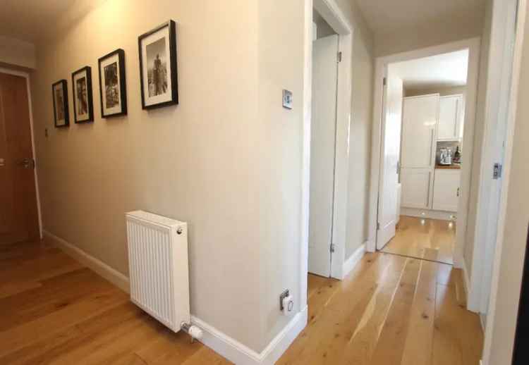 2 Bedroom Flat to Rent in Trinity Edinburgh
