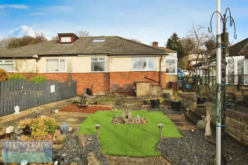 2 Bedroom Semi-Detached Bungalow for Sale
