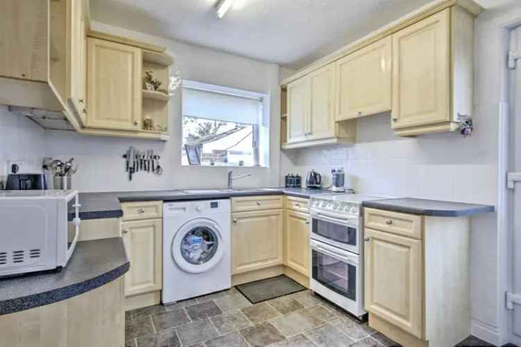 3 Bedroom Semi Detached House LS17