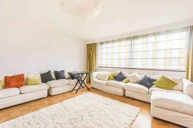 3 Bedroom Duplex Apartment Hyde Park Estate London W2