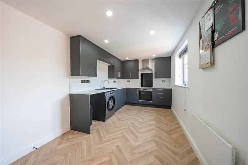 Three Bedroom Duplex Apartment with Modern Kitchen and Balcony