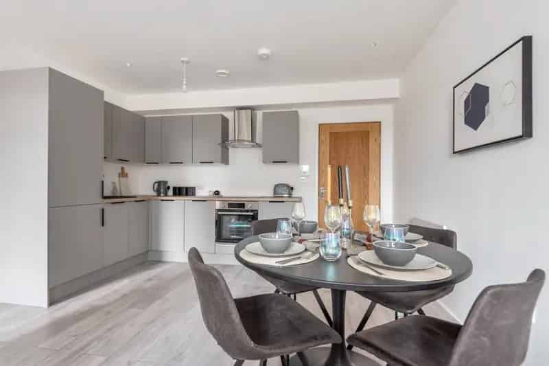 Flat For Rent , Maidenhead, England