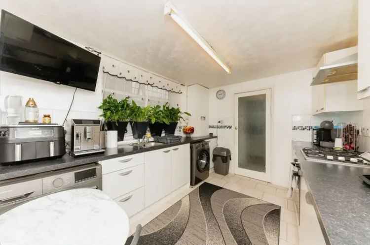 3 bedroom End Terrace House for sale, Grimsby, Lincolnshire, DN31