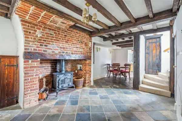 Grade II Listed Cottage Amersham High Street Character Charm