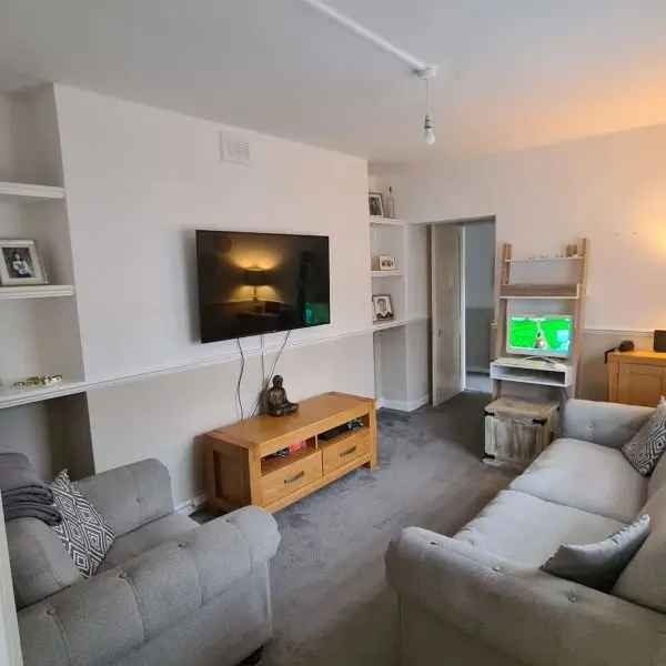 Flat For Rent in City of Westminster, England