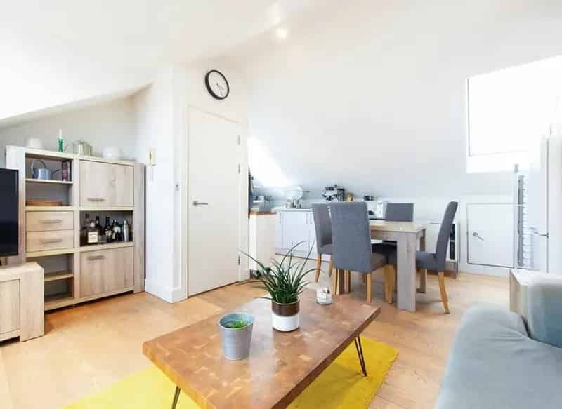3 Bed 2 Bath Victorian Flat Near Arsenal Tube Station