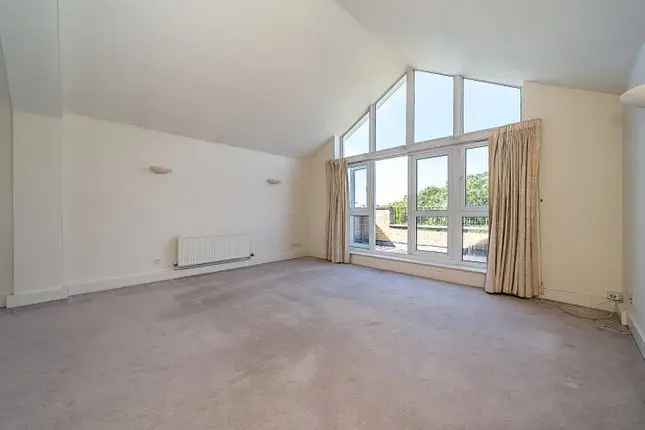 Flat for sale in Carnwath Road, London SW6